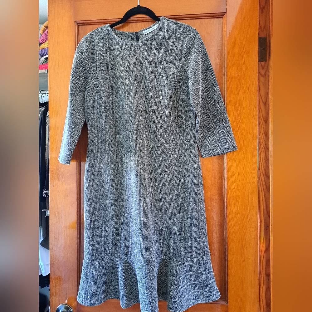 Gray Raglan Short Sleeve Crew Neck Dress